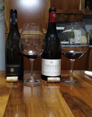 Volnay 1er cru Les Fremiets 2010 di Henri Boillot vs Pinot Nero S 2018 di Meyer – Nakel